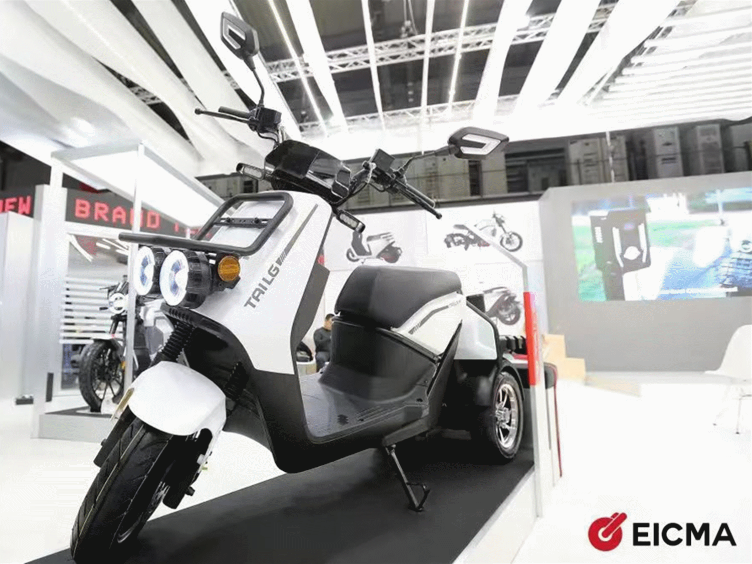 臺(tái)鈴長(zhǎng)續(xù)航電動(dòng)車
